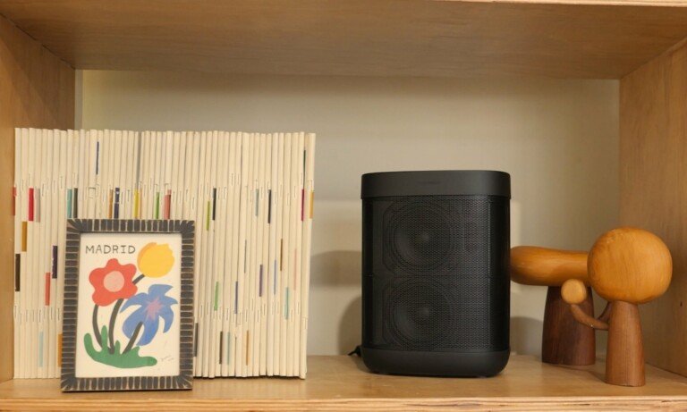 Petastream-S20-App-Free-Wireless-01-768×461